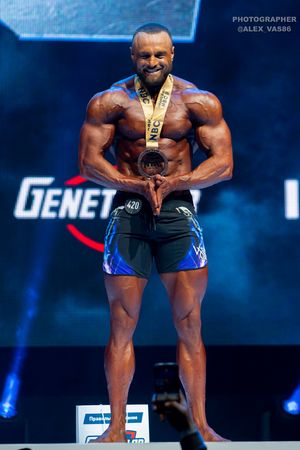 MEN'S PHYSIQUE +179